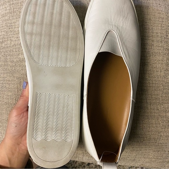 Le Septembre 17 white Leather v cut Slippers / size 11 men’s main image 16